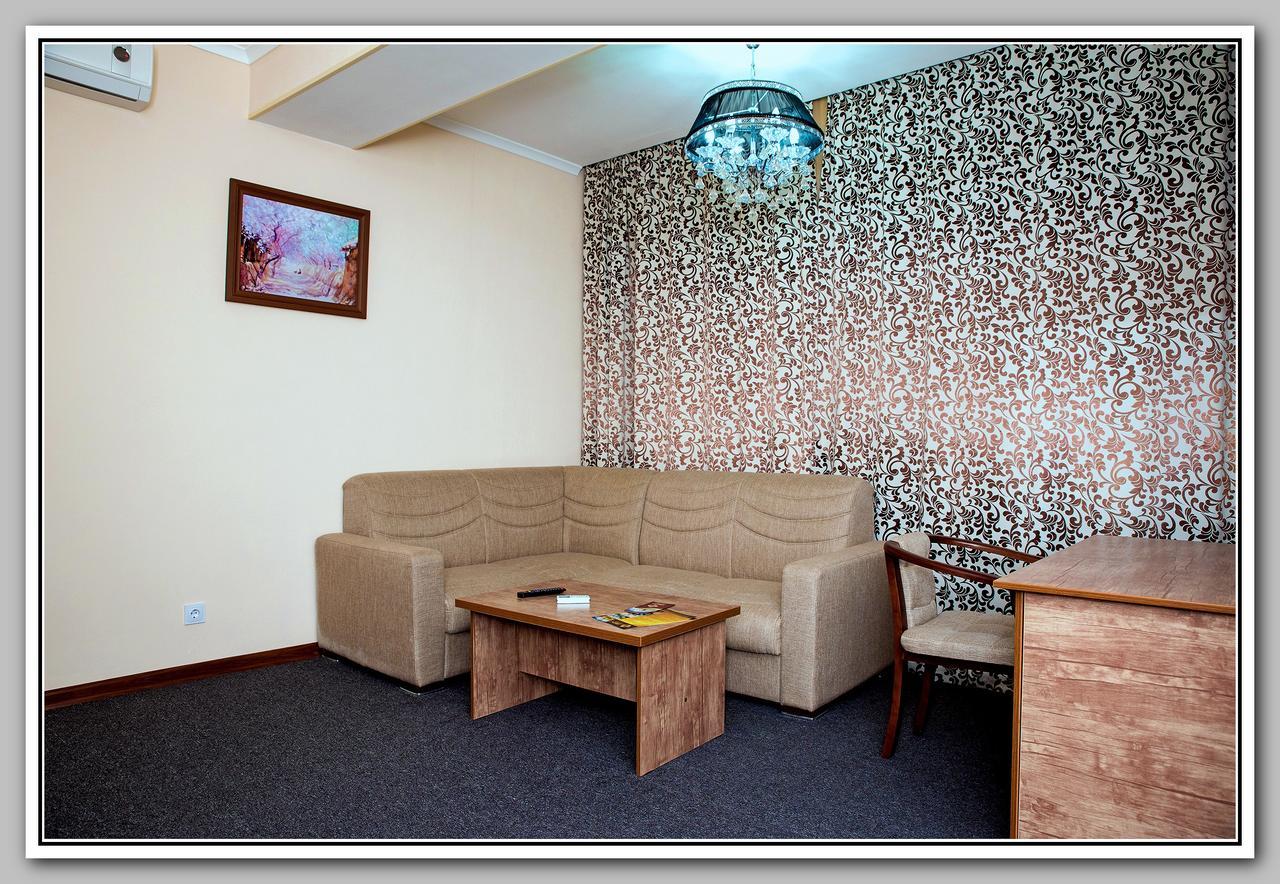 Hotel Bek Samarkand Exterior foto